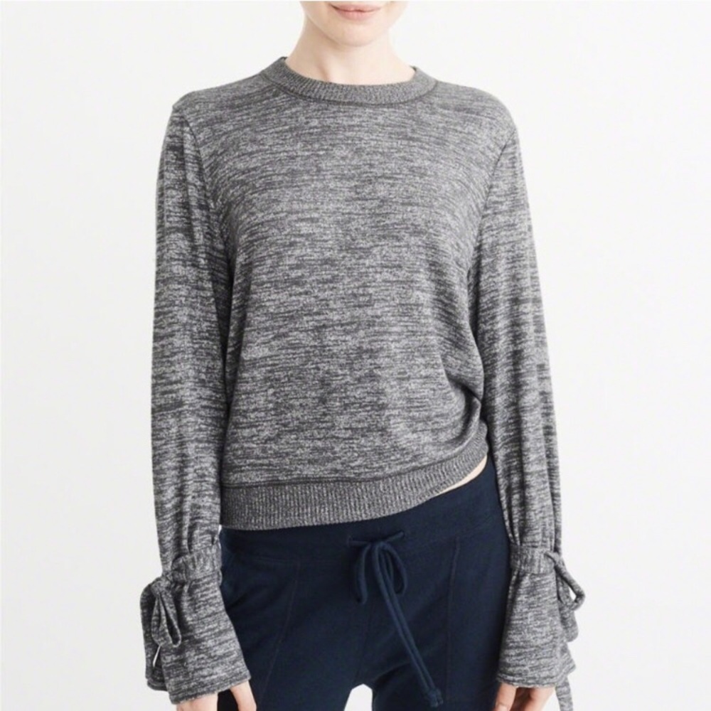 Abercrombie & Fitch Gray Marled Crewneck Sweater